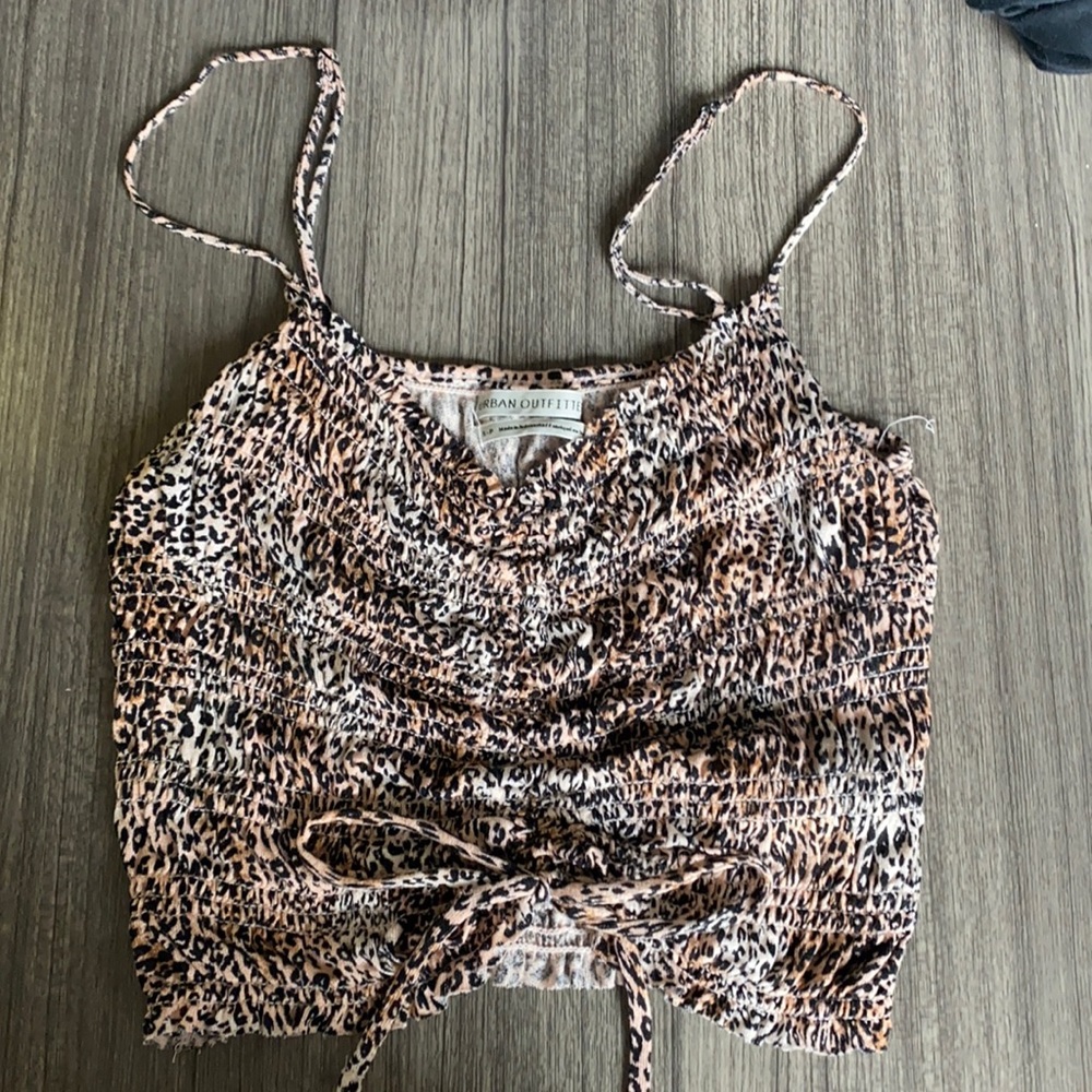 UO Cheetah Cropped Top